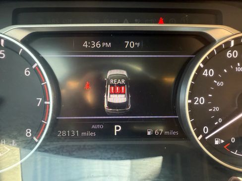 Used 2023 Nissan Rogue SV AWD/4WD image 10