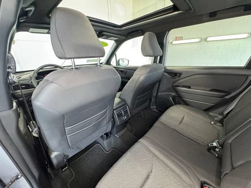 Used 2025 Subaru Forester Premium AWD/4WD image 21