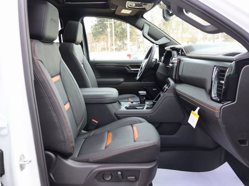 New 2026 GMC Sierra 1500 AT4 w/ AT4 Premium Package image 44