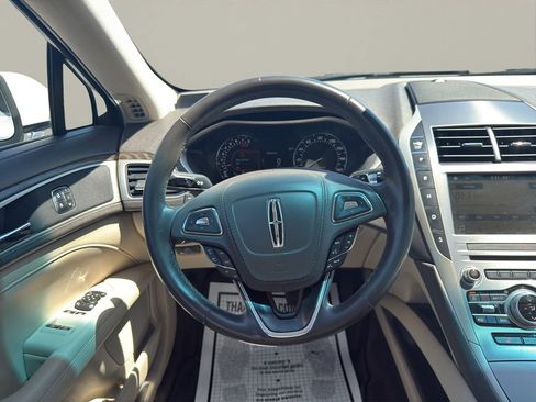 Used 2017 Lincoln MKZ Select w/ Select Plus Package FWD image 10