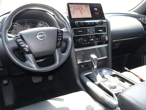 Used 2022 Nissan Armada SL w/ Midnight Edition Package RWD image 5