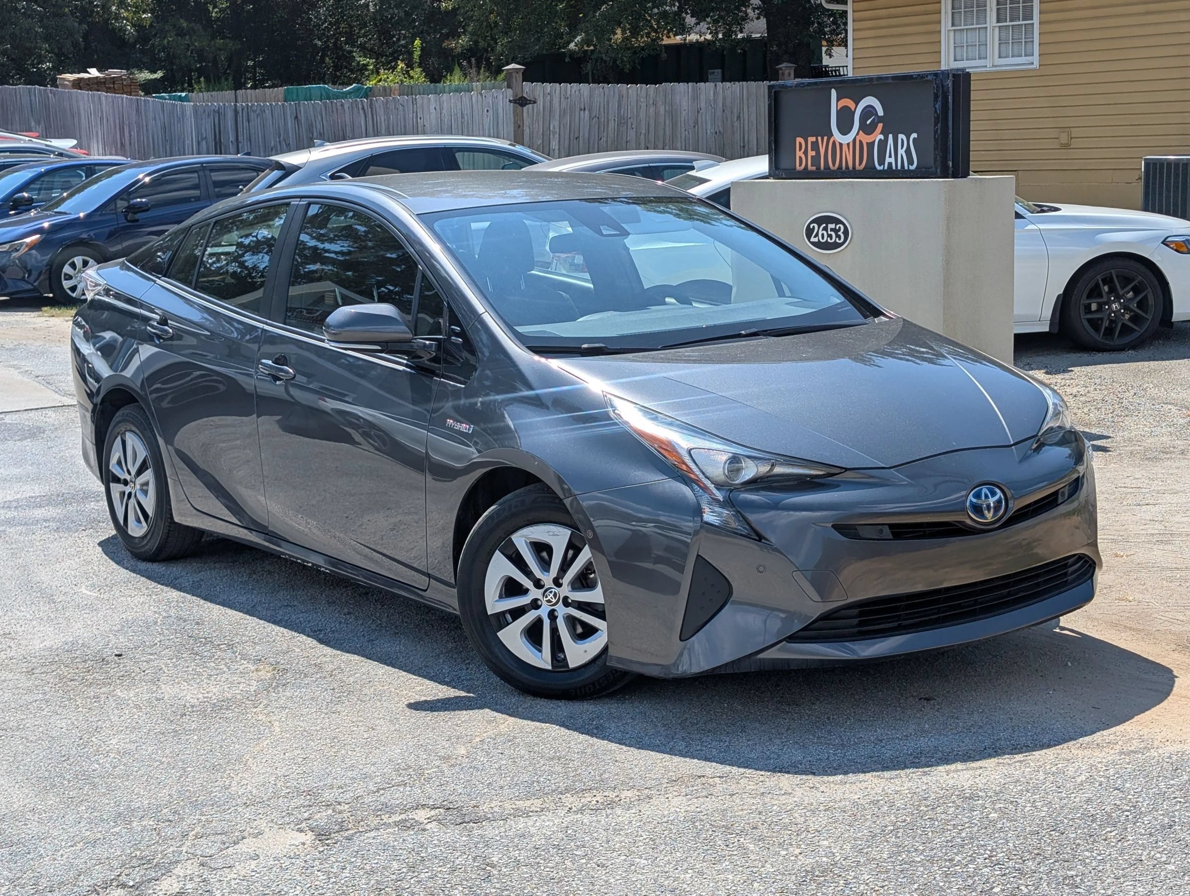 Used 2018 Toyota Prius Two w/ Prius Two Safety Plus Package FWD image 1