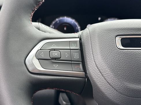 New 2026 Jeep Compass Trailhawk w/ Sun, Sound & Navigation Group AWD/4WD image 13