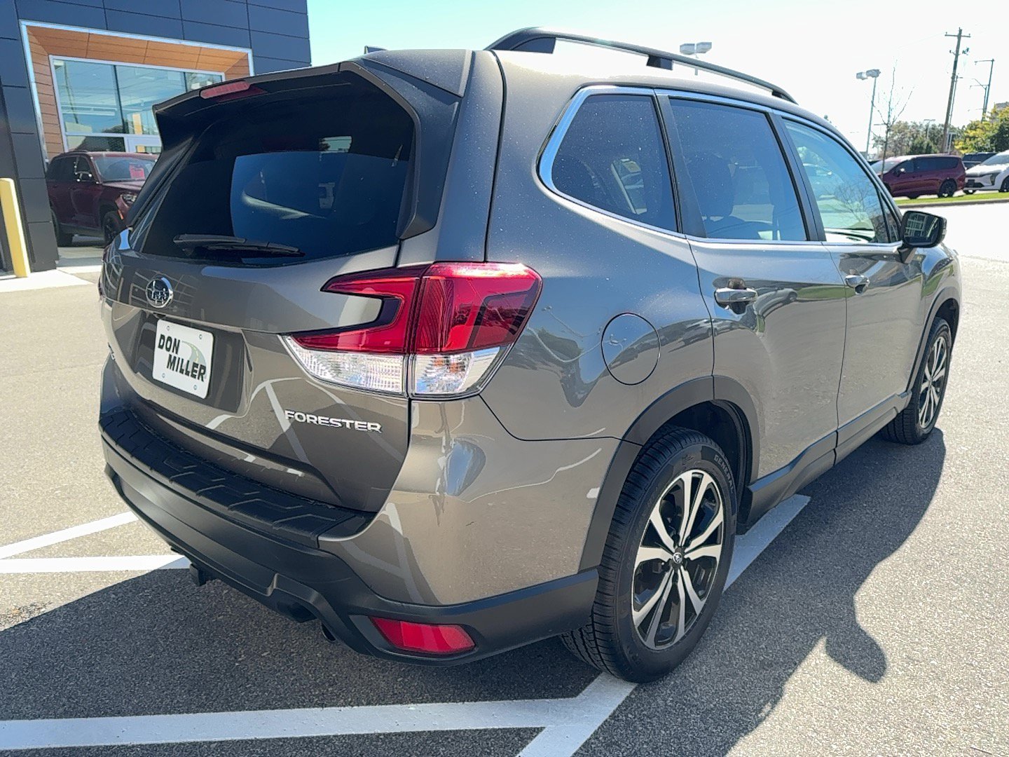 Used 2019 Subaru Forester Limited w/ Popular Package #3 AWD/4WD image 7