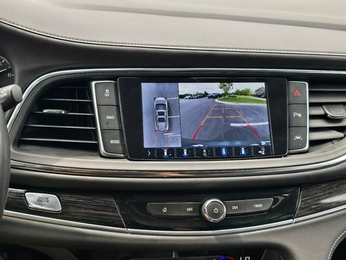 Used 2021 Buick Enclave Avenir w/ Avenir Technology Package AWD/4WD image 16