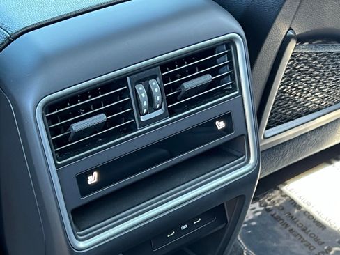 Certified 2024 Porsche Cayenne image 18