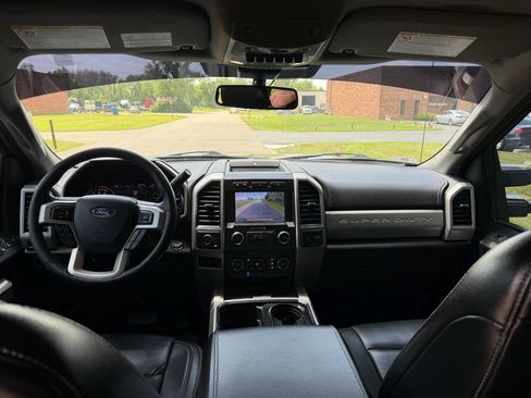 Used 2021 Ford F350 Lariat AWD/4WD image 40