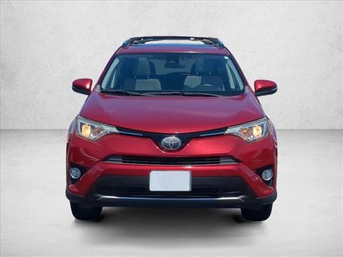 Used 2018 Toyota RAV4 XLE w/ Plus Extra Value Package FWD image 2