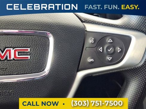 Used 2023 GMC Acadia SLE w/ Driver Convenience Package image 21