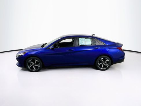 Used 2023 Hyundai Elantra SEL w/ Convenience Package FWD image 8