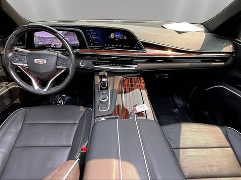 Used 2022 Cadillac Escalade Premium Luxury AWD/4WD image 7