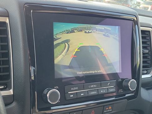 Certified 2023 Nissan Frontier SV AWD/4WD image 32