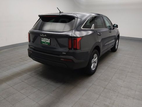 Used 2023 Kia Sorento LX AWD/4WD image 9