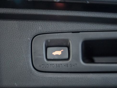 Used 2025 Honda CR-V Sport Touring image 12