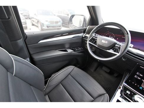New 2026 Cadillac Escalade ESV Luxury w/ Touring Package AWD/4WD image 8