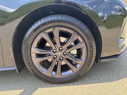 Used 2024 Toyota Sienna XSE image 12