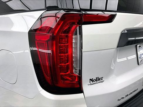 Used 2024 GMC Yukon Denali Ultimate AWD/4WD image 31