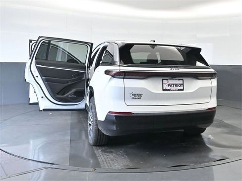 New 2025 Jeep Wagoneer S Limited image 50