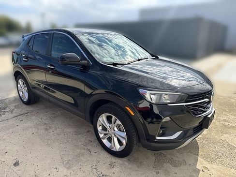 Used 2023 Buick Encore GX Preferred w/ Cold Weather Comfort Package AWD/4WD image 3