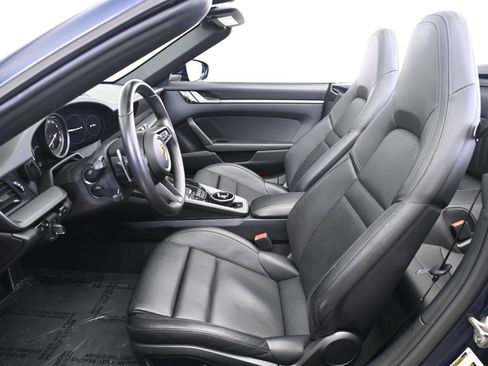 Used 2020 Porsche 911 Carrera S image 29