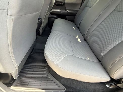 Used 2022 Toyota Tacoma SR5 w/ Technology Package RWD image 13