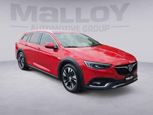 Used 2018 Buick Regal Essence w/ Driver Confidence Package #1 AWD/4WD image 7