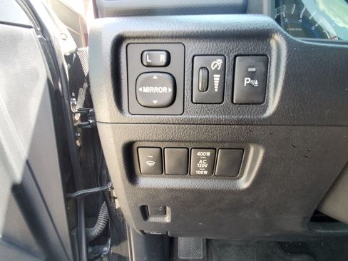 Used 2019 Toyota 4Runner Limited RWD image 19