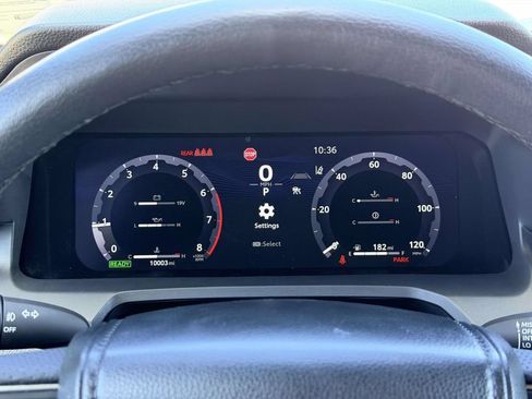 Used 2025 Toyota Tacoma TRD Sport w/ TRD Sport Upgrade Package AWD/4WD image 9