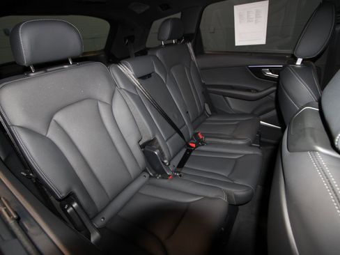 Used 2025 Audi Q7 3.0T Prestige w/ Prestige Package image 26