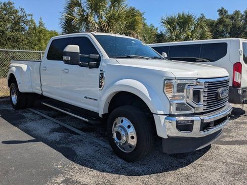 Used 2020 Ford F450 Lariat w/ Lariat Ultimate Package AWD/4WD image 3