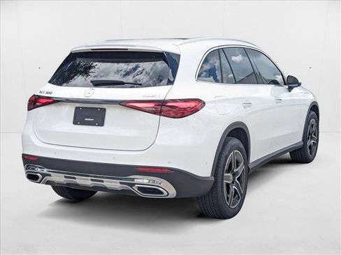 New 2026 Mercedes-Benz GLC 300 4MATIC image 2