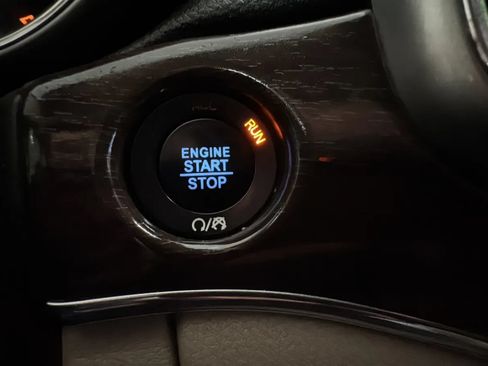 Used 2018 Jeep Grand Cherokee Limited AWD/4WD image 14