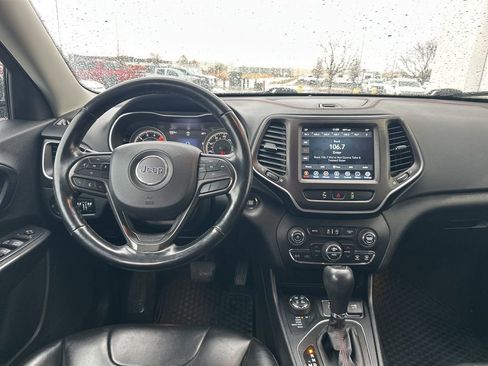 Used 2021 Jeep Cherokee Trailhawk image 10