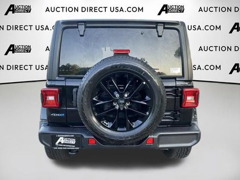 Used 2021 Jeep Wrangler Unlimited Sahara w/ Dual Top Group AWD/4WD image 5