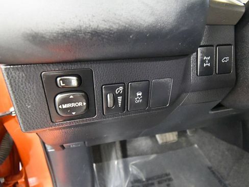 Used 2015 Toyota RAV4 XLE AWD/4WD image 19