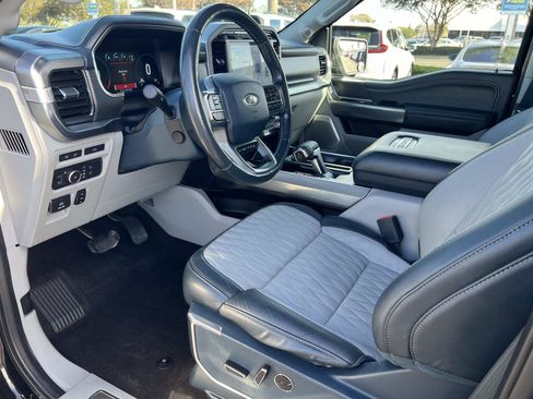 Used 2022 Ford F150 Limited image 5