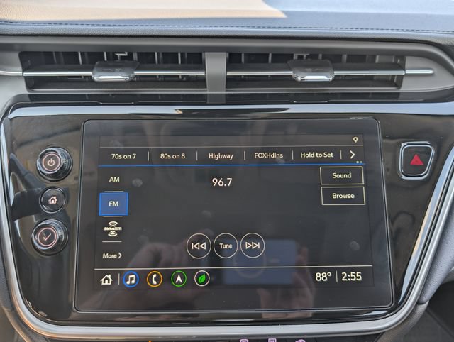 Used 2023 Chevrolet Bolt EUV Premier w/ Sun & Sound Package FWD image 23