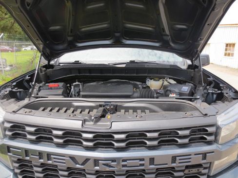 Used 2019 Chevrolet Silverado 1500 Custom w/ Custom Value Package image 5