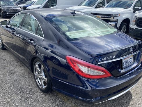 Used 2012 Mercedes-Benz CLS 550 image 8