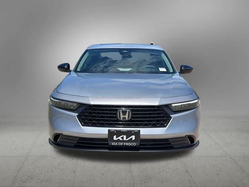 Used 2025 Honda Accord SE image 9