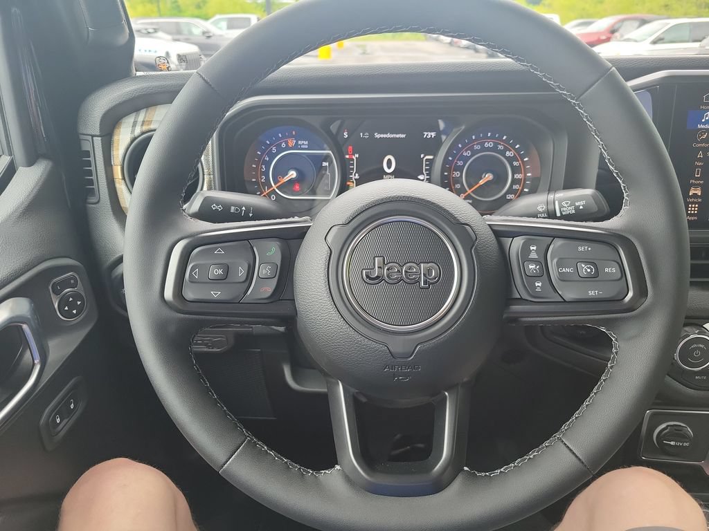 New 2026 Jeep Gladiator Sport AWD/4WD image 11