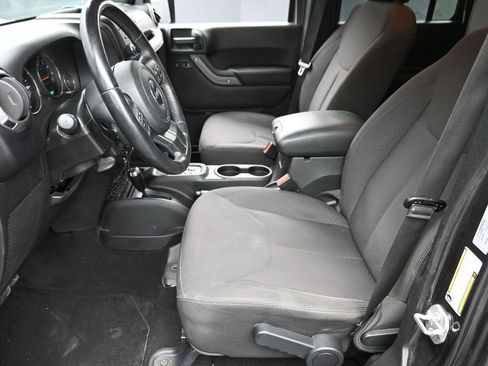 Used 2017 Jeep Wrangler Unlimited Sport w/ Quick Order Package 24S AWD/4WD image 13
