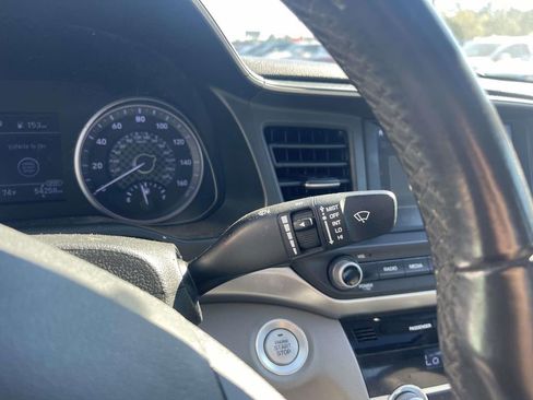 Used 2020 Hyundai Elantra Value Edition w/ Cargo Package (C1) image 25