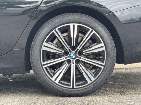Certified 2025 BMW 330i xDrive Sedan w/ Premium Package AWD/4WD image 4