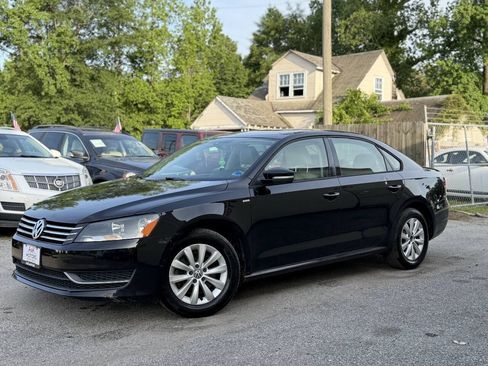 Used 2013 Volkswagen Passat 2.5 S FWD image 2