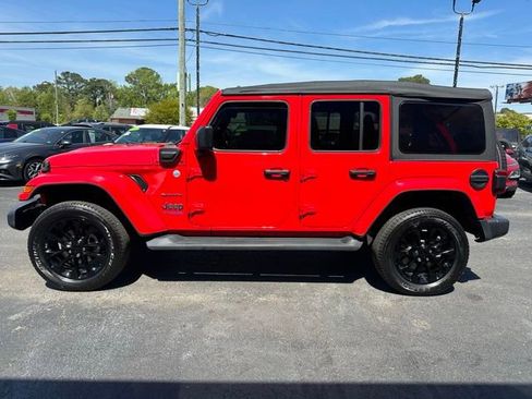 Used 2021 Jeep Wrangler Unlimited Sahara w/ Cold Weather Group AWD/4WD image 8
