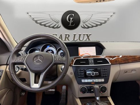 Used 2013 Mercedes-Benz C 350 Sport image 10