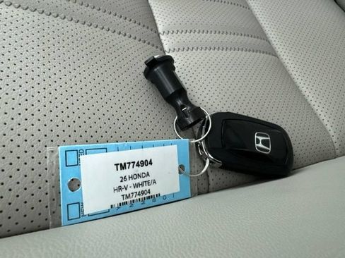 Certified 2026 Honda HR-V EX-L image 34