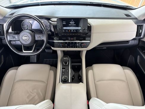 Used 2023 Nissan Pathfinder SL w/ Lighting Package (N92) image 27