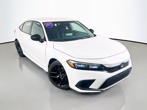 Used 2023 Honda Civic Sport image 2